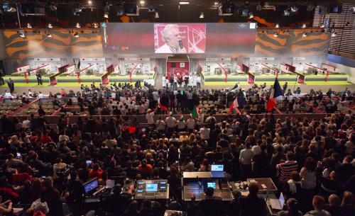 7909-CMP 2013-tribunes