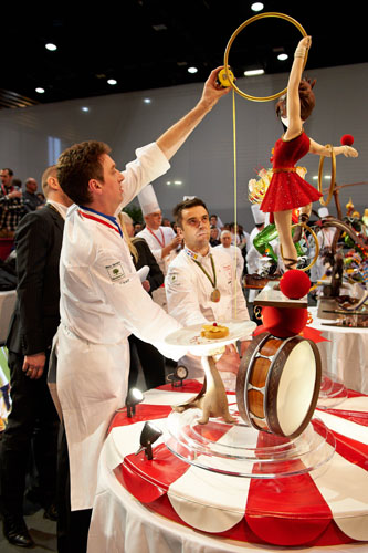 9375-CMP 2013-juge mesure hauteur piece italie